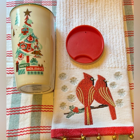 Disneys Starbucks Holiday Tumbler - Picture 1 of 7